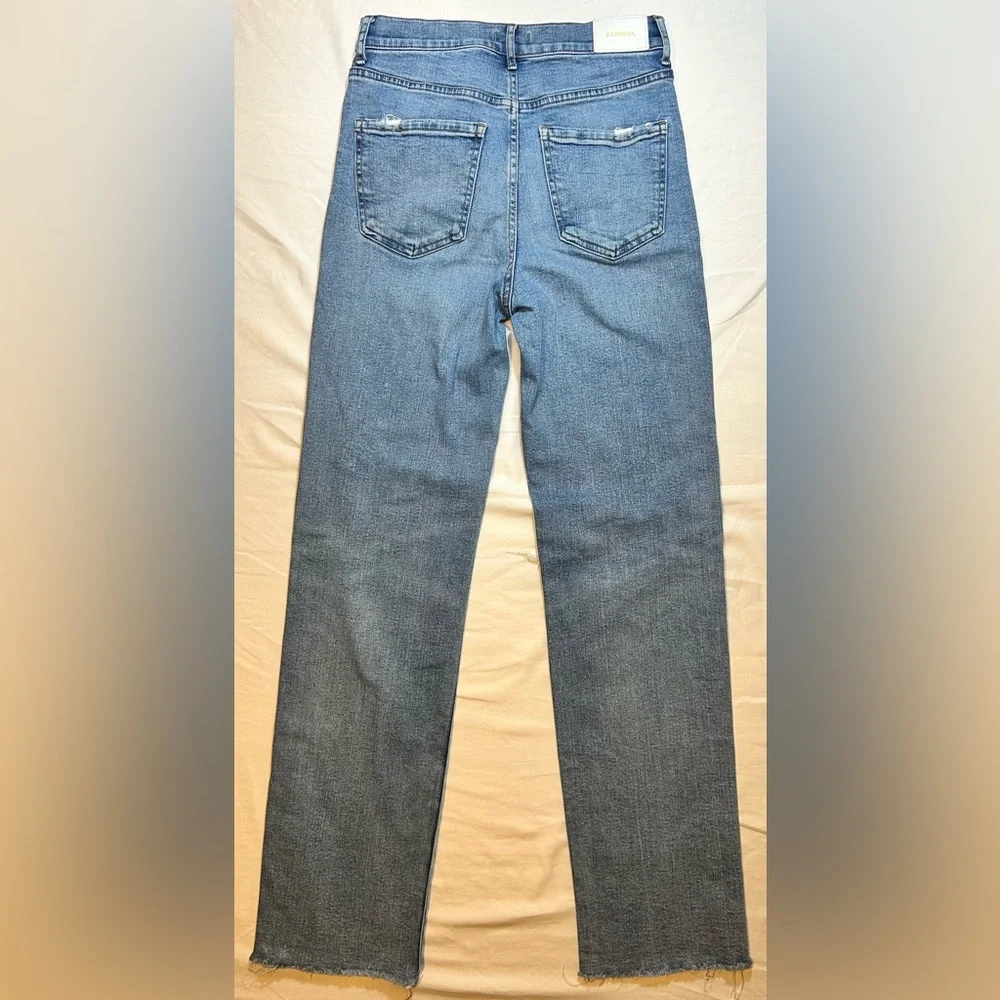 Express modern straight super high rise jeans size 2 - Picture 2 of 9